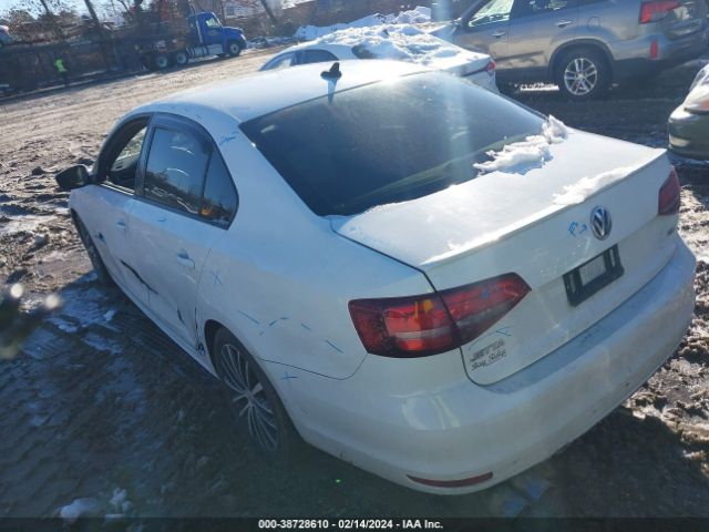 3VWD17AJ4GM385582 Volkswagen Jetta 1.8t Sport