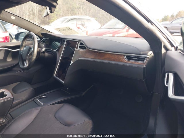 Tesla Model S 60/70/75/85 2016 5YJSA1E18GF150978 Image 5