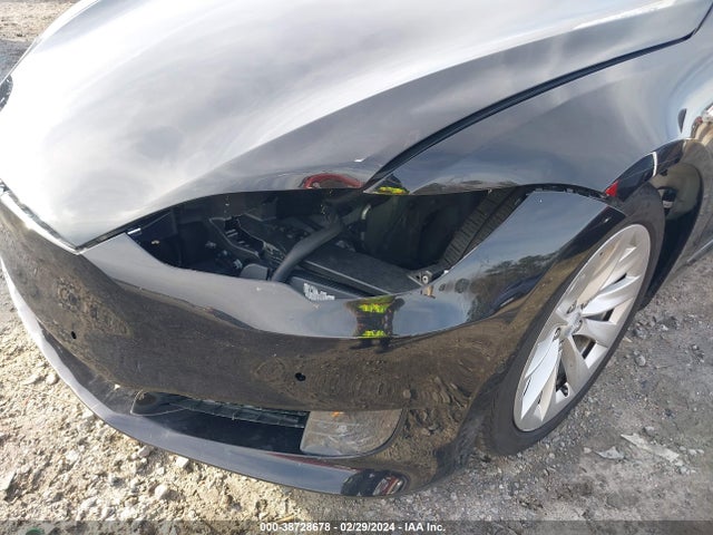 Tesla Model S 60/70/75/85 2016 5YJSA1E18GF150978 Image 6