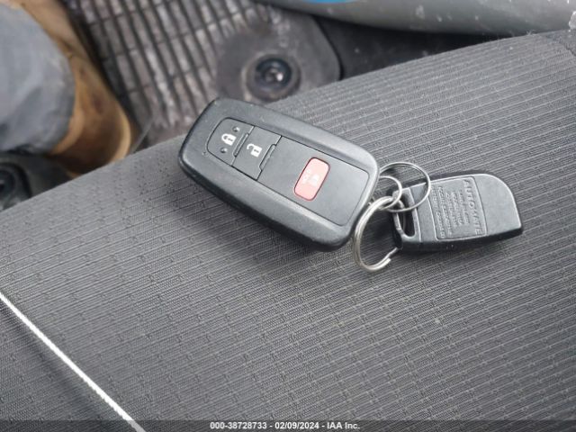 NMTKHMBX9JR005908 Toyota C-hr Xle Premium
