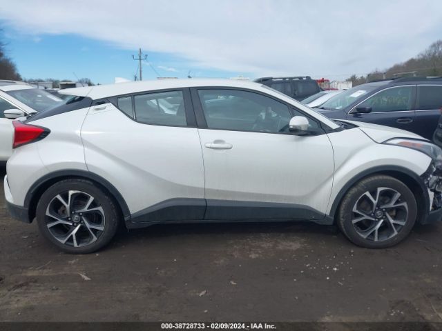 NMTKHMBX9JR005908 Toyota C-hr Xle Premium