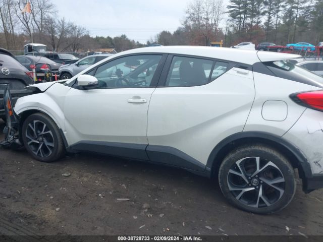 NMTKHMBX9JR005908 Toyota C-hr Xle Premium