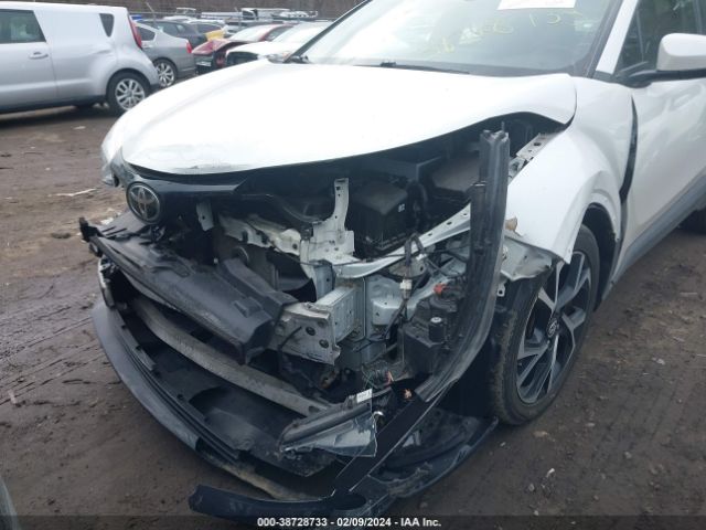 NMTKHMBX9JR005908 Toyota C-hr Xle Premium