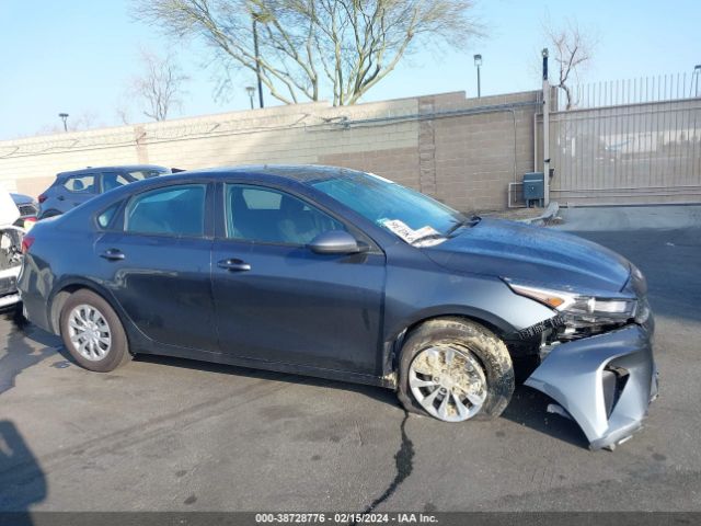3KPF24AD8PE568821 KIA FORTE LX