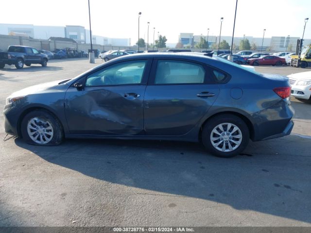 3KPF24AD8PE568821 KIA FORTE LX