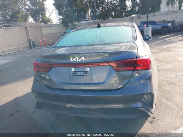 3KPF24AD8PE568821 KIA FORTE LX
