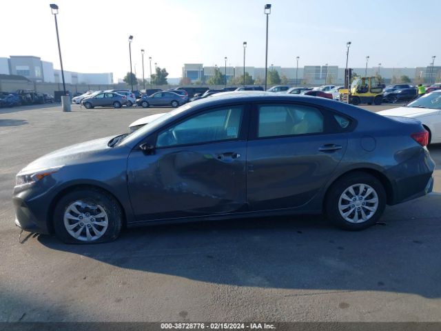 3KPF24AD8PE568821 KIA FORTE LX