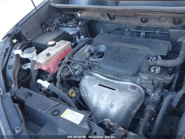 Toyota RAV4 LE 2016 JTMBFREV9GJ094951 Image 10