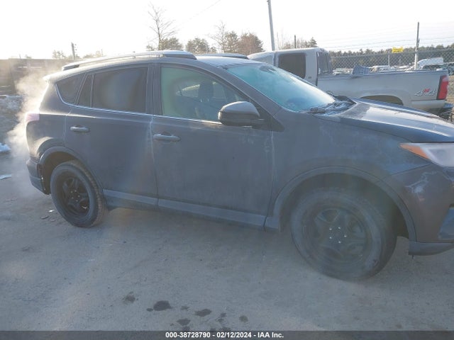 Toyota RAV4 LE 2016 JTMBFREV9GJ094951 Image 13