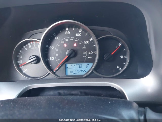 Toyota RAV4 LE 2016 JTMBFREV9GJ094951 Image 15