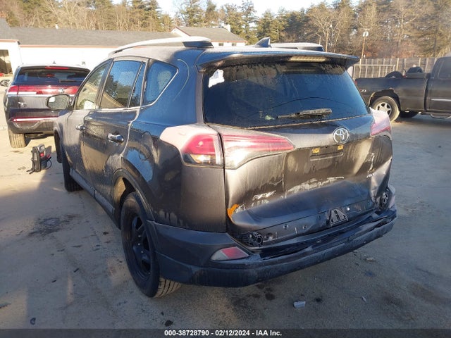 JTMBFREV9GJ094951 Toyota RAV4 LE