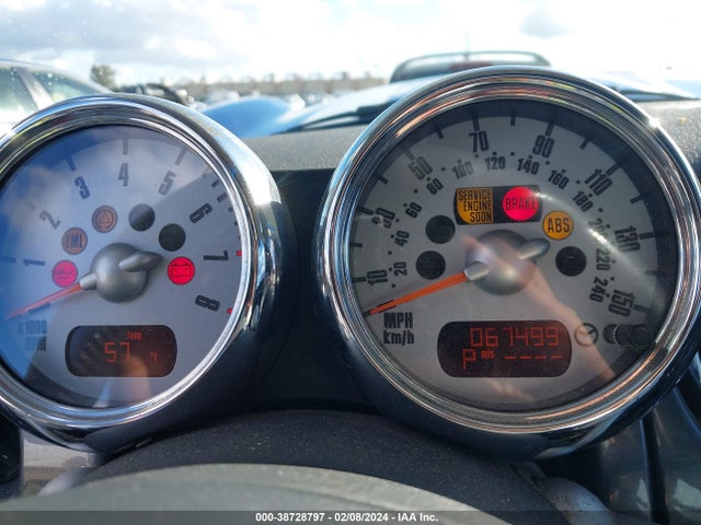 2006 MINI COOPER S WMWRE33546TJ40364 Photo 6