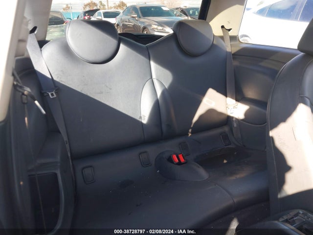 2006 MINI COOPER S WMWRE33546TJ40364 Photo 7