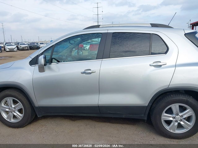 Chevrolet Trax Lt 2018 3GNCJLSB1JL261417 Image 15