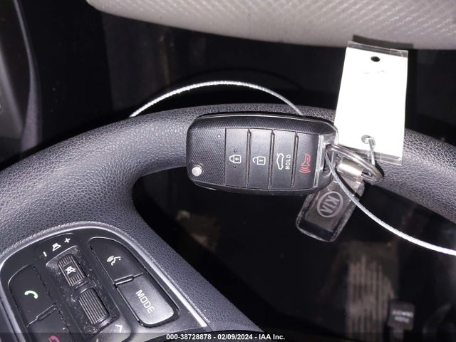 KIA Optima Lx 2016 KNAGT4L3XG5084583 Image 11