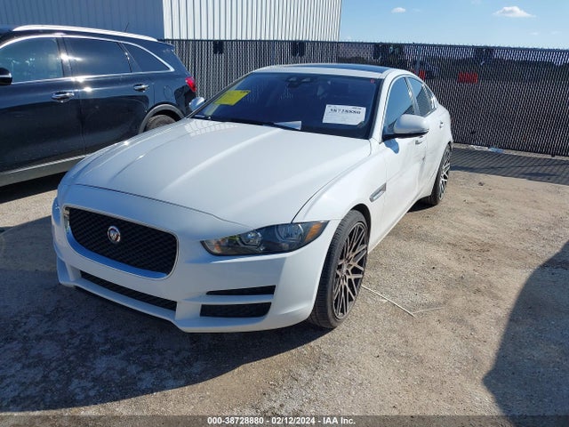 2017 JAGUAR XE SAJAR4BG9HA962672 Photo 1