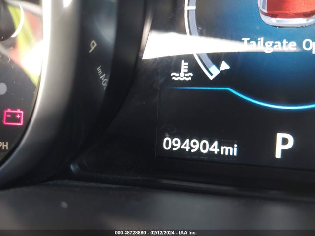 2017 JAGUAR XE SAJAR4BG9HA962672 Photo 6