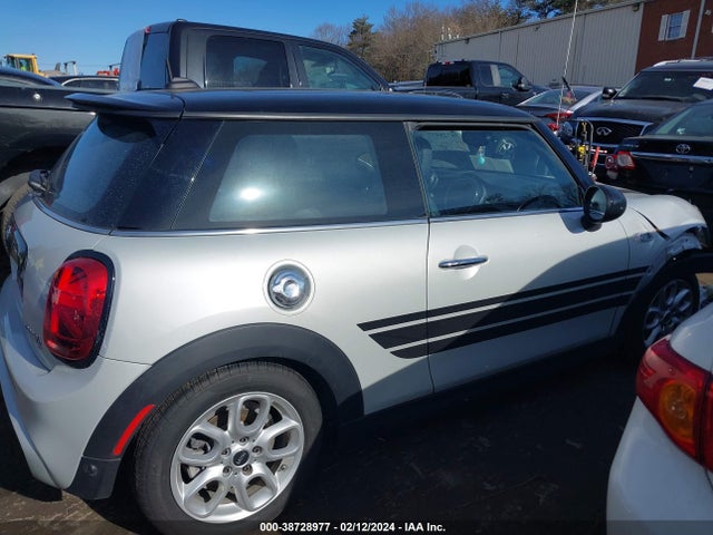 WMWXP7C54K2A54385 Mini Hardtop Cooper S