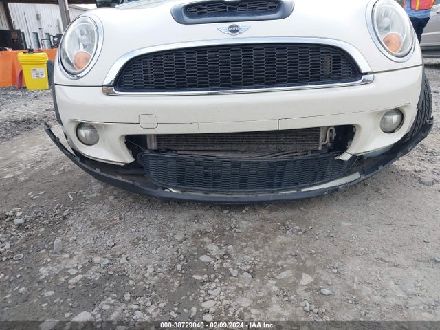 2010 MINI COOPER S WMWMF7C51ATZ70288 Photo 5