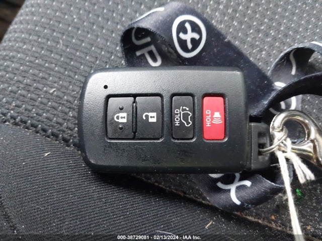 Toyota Rav4 Xle 2018 2T3RFREV7JW803271 Image 11