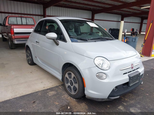 2017 FIAT 500E 3C3CFFGE3HT565619 Photo 0