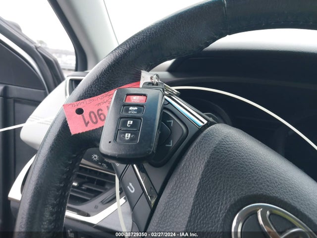 Toyota Avalon 2016 4T1BK1EB6GU222026 Image 11