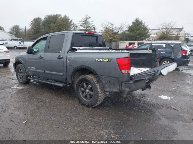 Nissan Titan Pro-4x 2014 1N6AA0EC2EN517442 Image 3