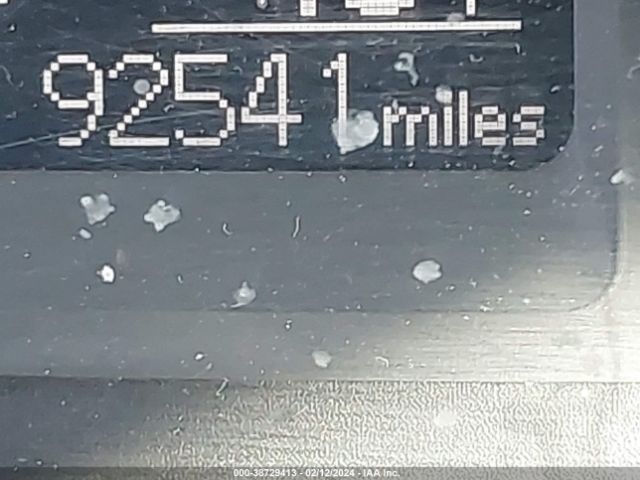 2T1BURHE0JC007426 Toyota COROLLA LE