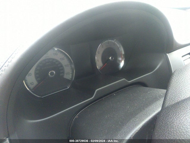 2011 JAGUAR XF SAJWA0HE7BMS01379 Photo 6