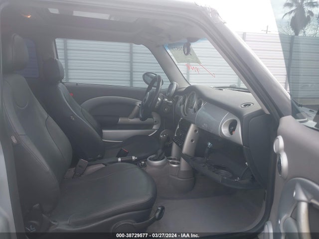 2003 MINI COOPER WMWRC33433TE15329 Photo 4