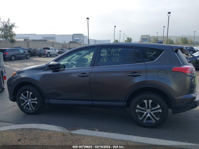 Toyota RAV4 2018 JTMZFREV0JJ742540 Image 28