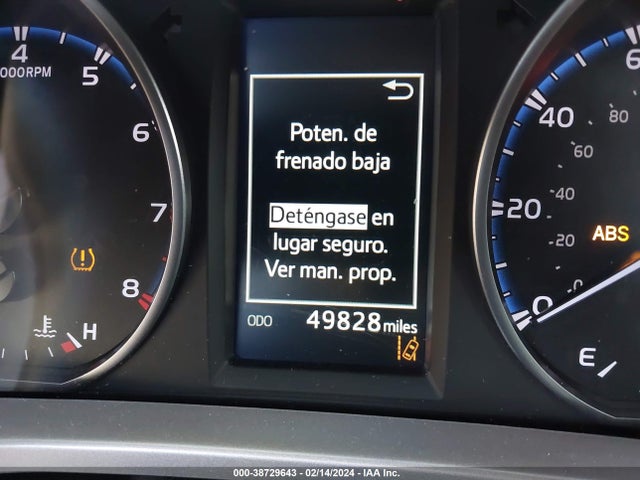 Toyota RAV4 2018 JTMZFREV0JJ742540 Image 29