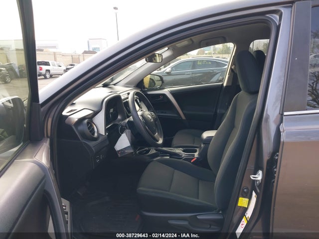 Toyota RAV4 2018 JTMZFREV0JJ742540 Image 19
