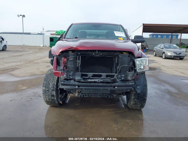 RAM 1500 Express Quad Cab 4x4 6'4 Box 2018 1C6RR7FG6JS270079 Image 13