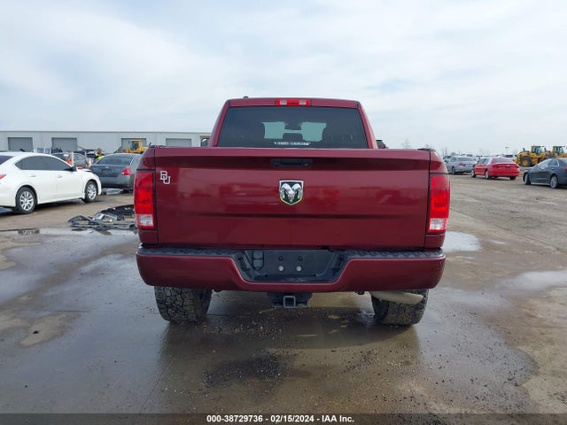 RAM 1500 Express Quad Cab 4x4 6'4 Box 2018 1C6RR7FG6JS270079 Image 17