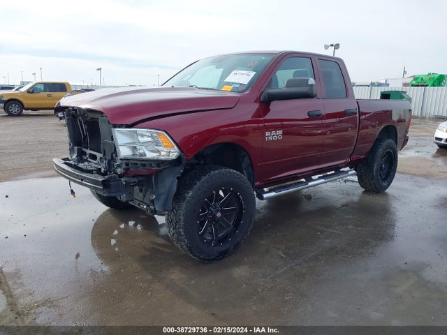 RAM 1500 Express Quad Cab 4x4 6'4 Box 2018 1C6RR7FG6JS270079 Image 2