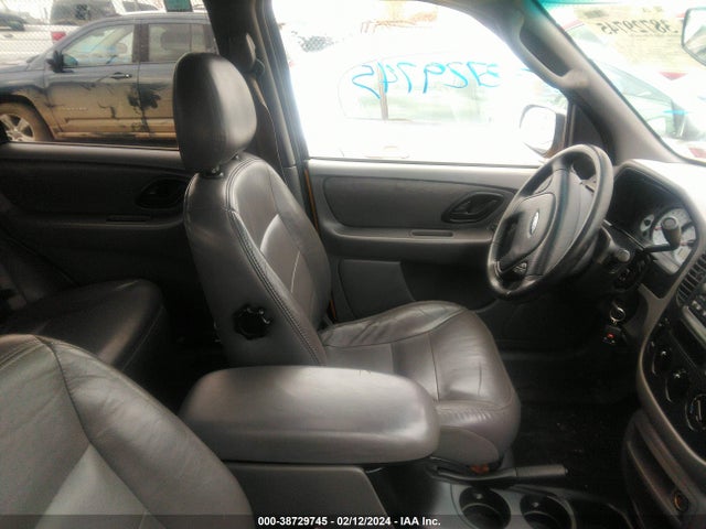 2002 FORD ESCAPE XLT VIN: 1FMYU04152KB53230