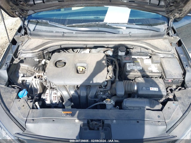 Hyundai ELANTRA SE 2019 5NPD74LFXKH437076 Image 10