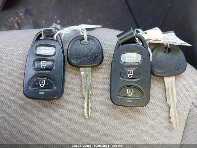 Hyundai ELANTRA SE 2019 5NPD74LFXKH437076 Image 11