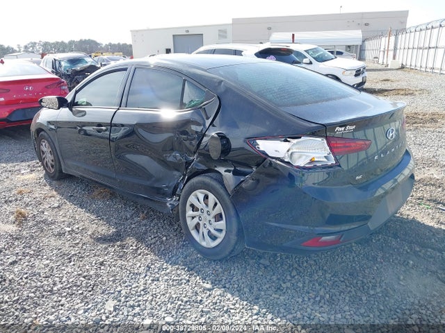 Hyundai ELANTRA SE 2019 5NPD74LFXKH437076 Image 3