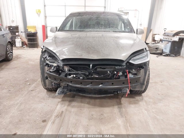 Tesla Model X 60d/p100d/p90d 2016 5YJXCAE40GF007873 Image 6