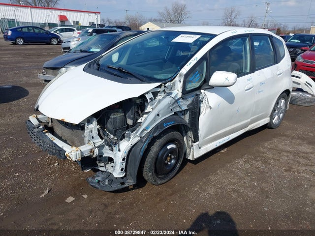 2010 HONDA FIT SPORT VIN: JHMGE8H42AC033764