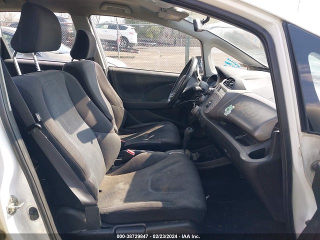 2010 HONDA FIT SPORT VIN: JHMGE8H42AC033764
