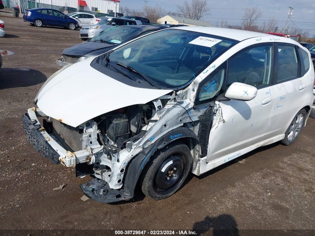 2010 HONDA FIT SPORT VIN: JHMGE8H42AC033764