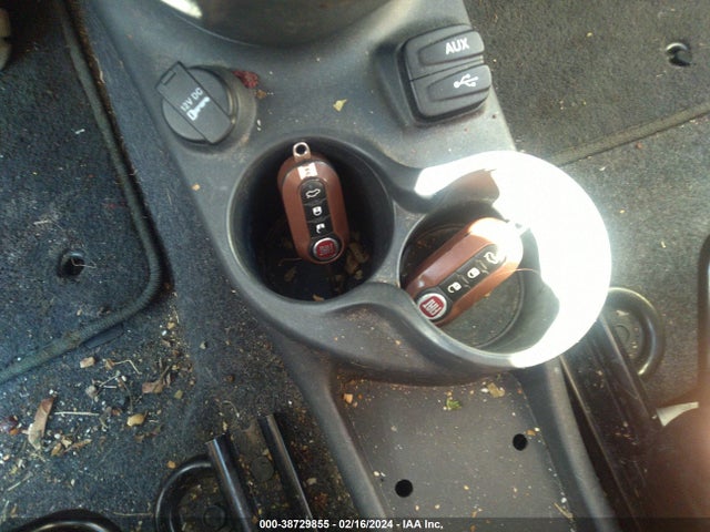 2016 FIAT 500 3C3CFFCR3GT161095 Photo 10