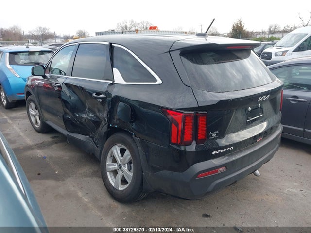 KIA SORENTO LX 2023 5XYRG4LC0PG180942 Image 3