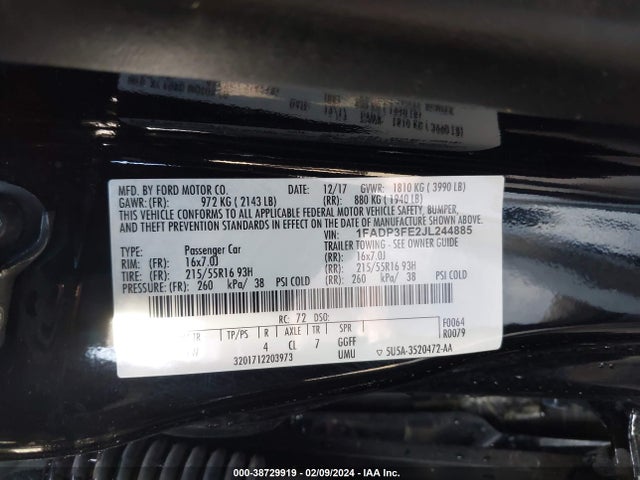Ford FOCUS SE 2018 1FADP3FE2JL244885 Image 9