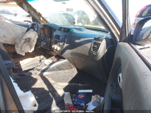 KIA Soul 2014 KNDJN2A27E7077092 Image 5