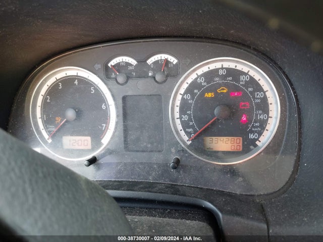 2004 VOLKSWAGEN JETTA GLS 1.8T VIN: 3VWSE69M24M041362