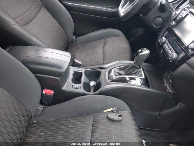 Nissan ROGUE SV 2017 5N1AT2MV4HC819760 Image 5